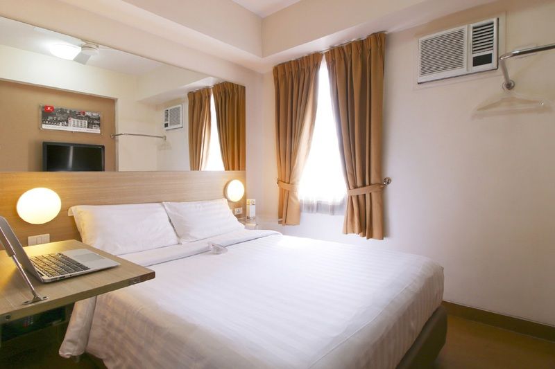 Hotel Red Planet Makati Avenue Manila Makati City Exterior foto